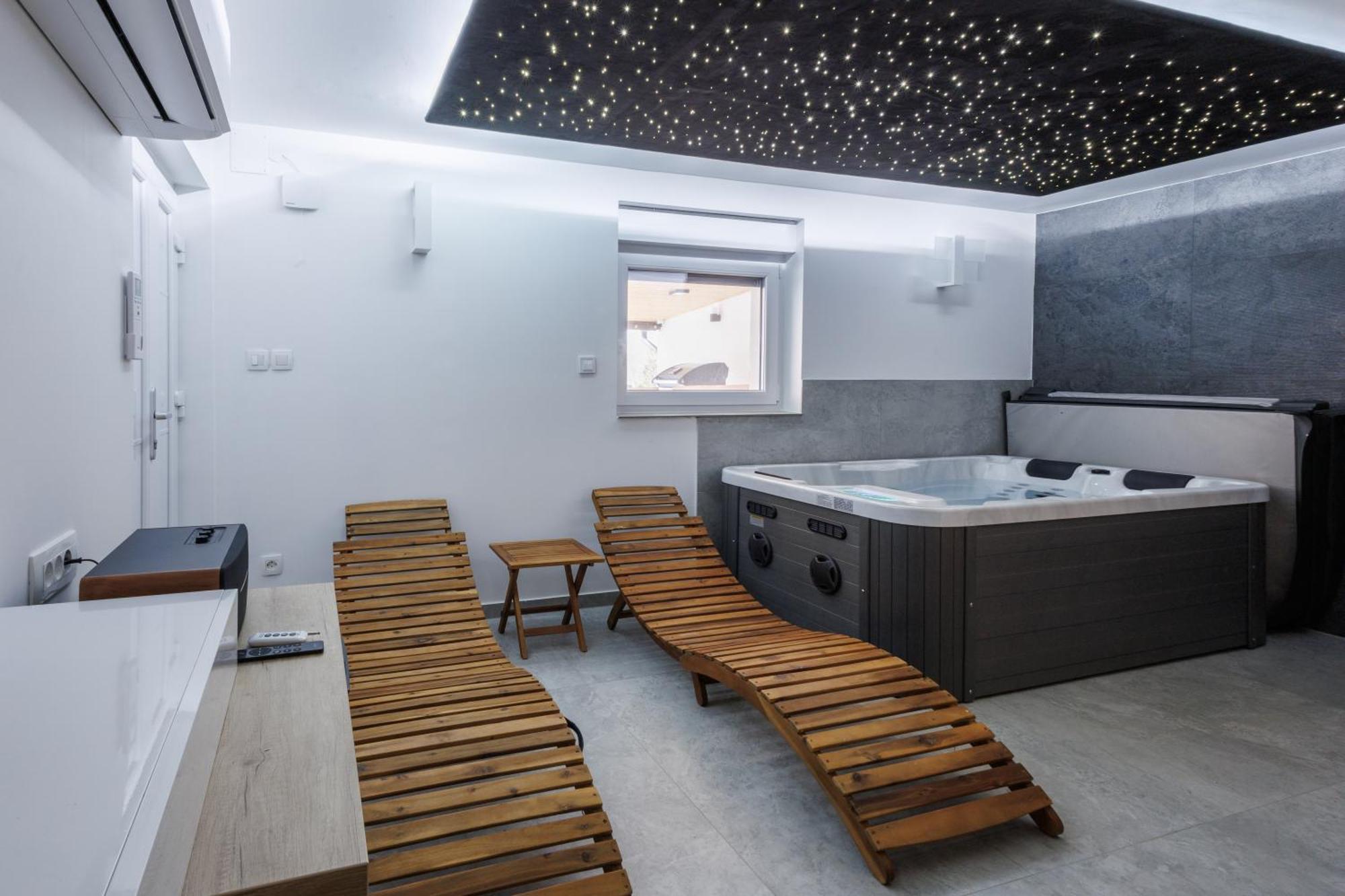 Holiday home Franc House With A Spacious Terrace, Hot Tub And Sauna Lopatinec