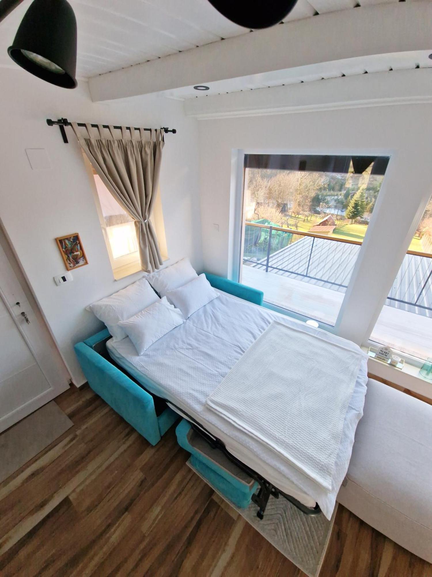 Franc House With A Spacious Terrace, Hot Tub And Sauna *